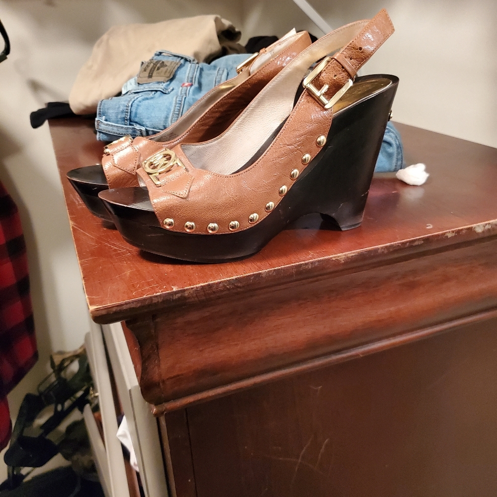 Michael kors wedges